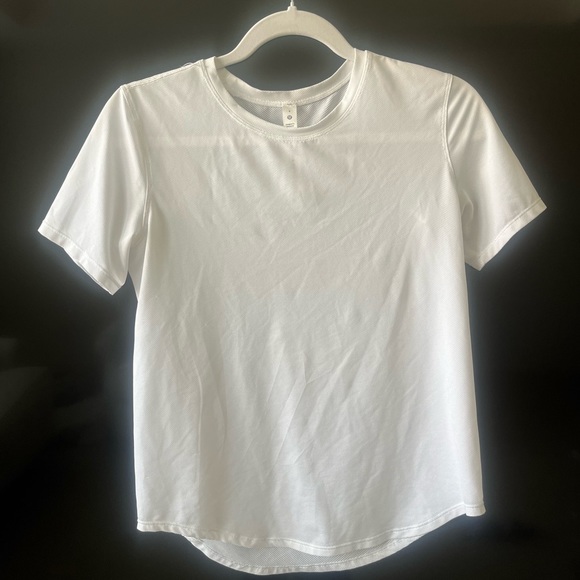 Lululemon High Neck Running and Training T-Shirt
White - Picture 1 of 4